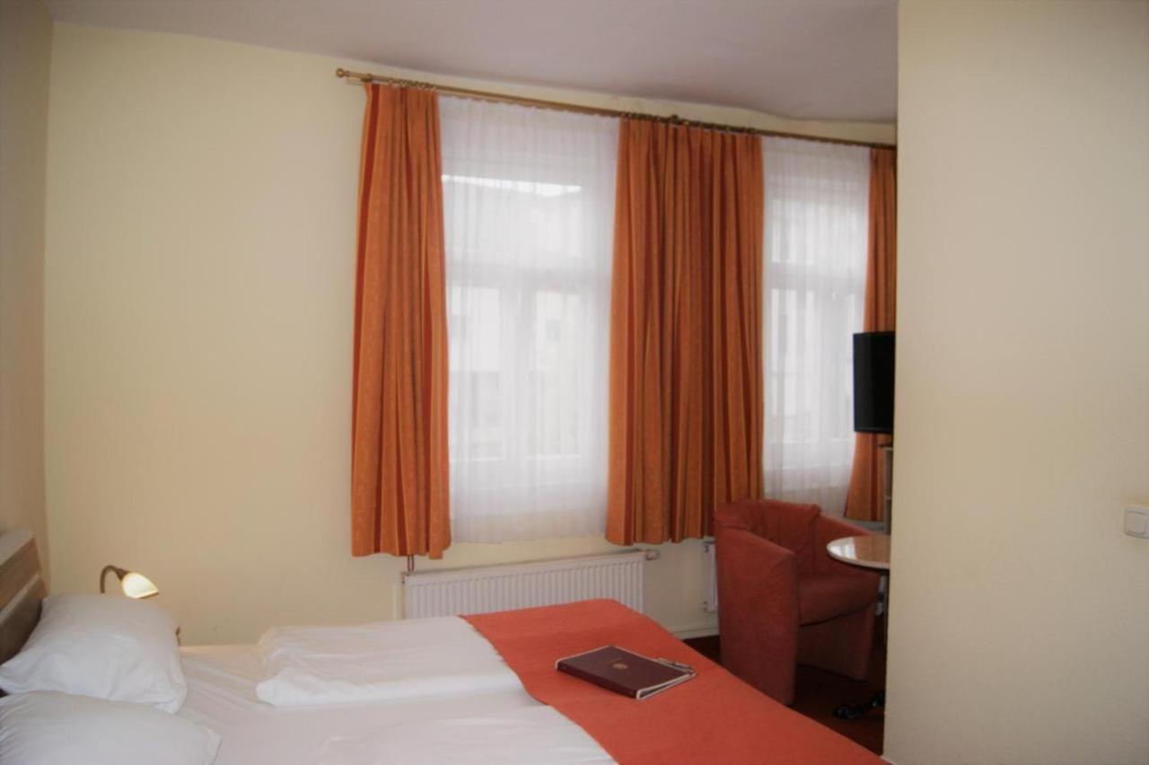 Hotelpension Am Dom Erfurt Exterior photo